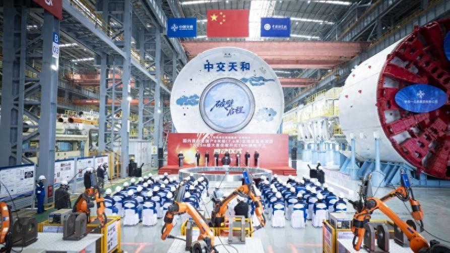 首次搭载国产“心脏”！我国全面掌握这一装备领域核心技术4月3日，江苏常熟，一