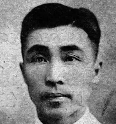 1947年，57岁北交大校长张福运和叶奕华暗生情愫。不久后叶奕华怀孕，妻子生气要