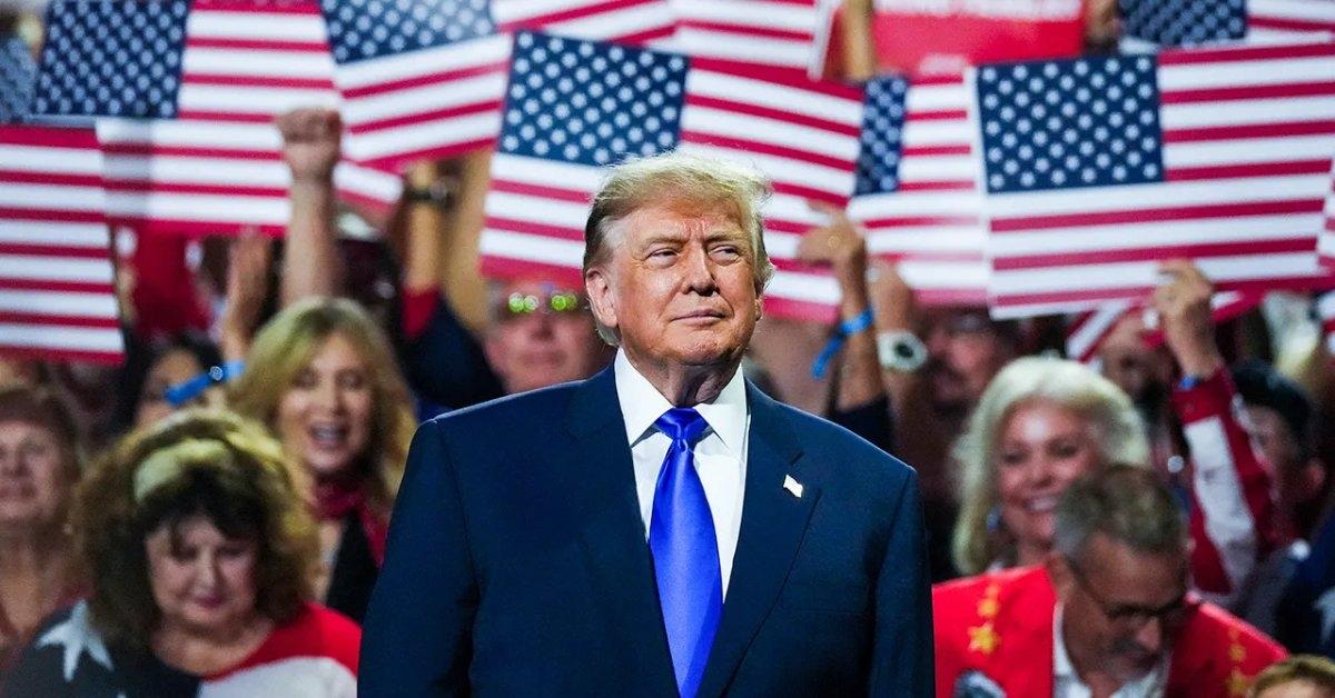 美媒13日报道：“特朗普总统针对近期有关人工智能的各类令人担忧的报道作出回应，并