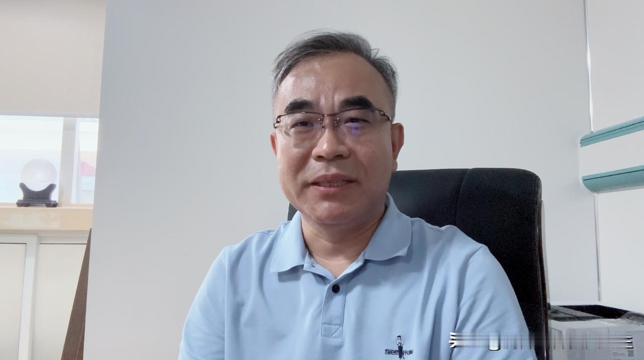 “父亲今年85岁，被确诊为肺癌晚期，现在只能卧床，身体状况非常差。我们尝试过草药