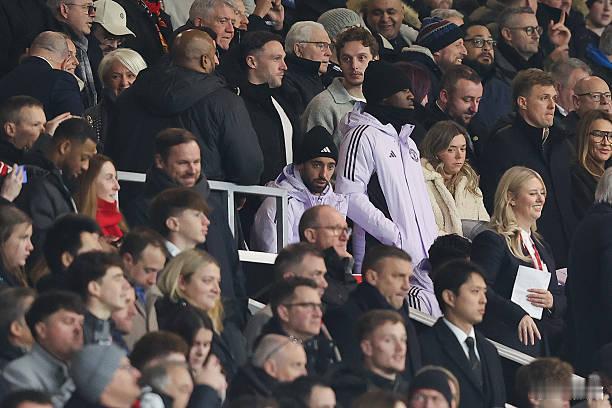 曼联1比1狼队B费、芒特因伤缺阵，曼联的进攻创造力确实降低了一个档次。不过毕竟