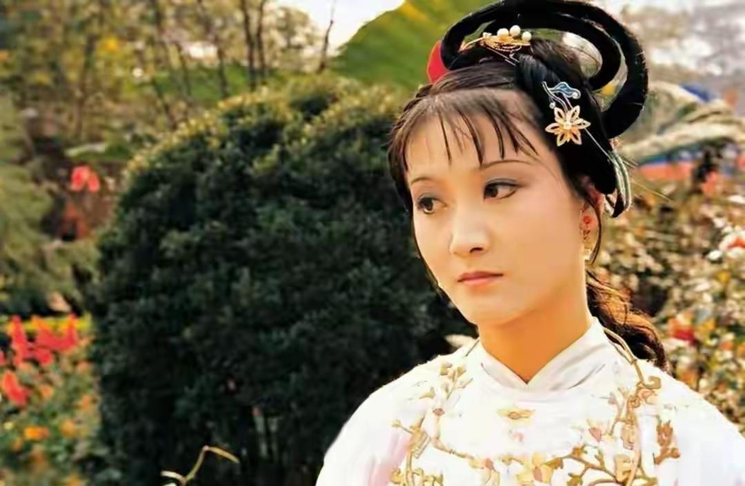 比起赵姨娘，贾母更恨另一个女人：这场旧怨，让迎春成了牺牲品…赵姨娘在红楼里