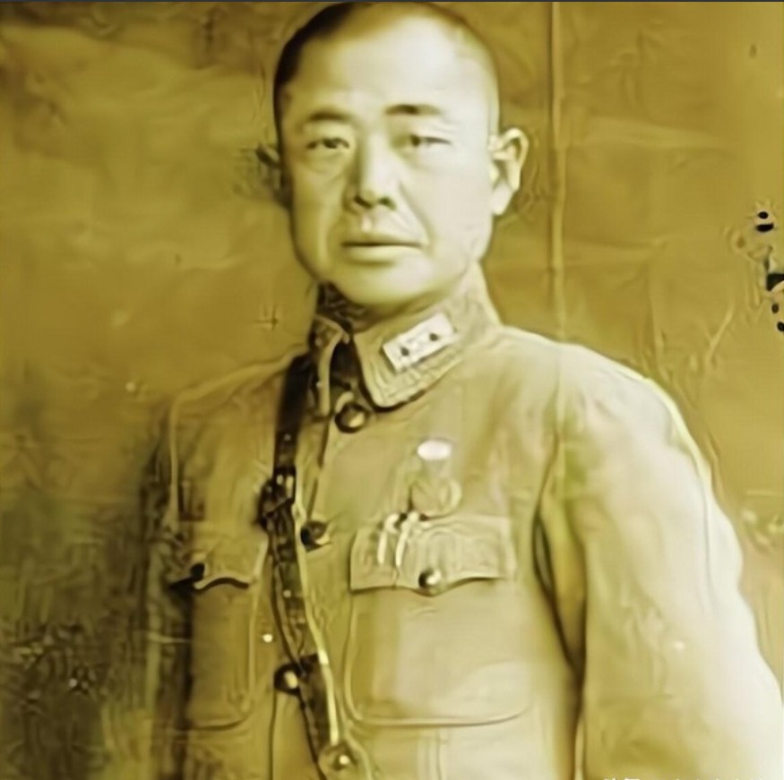 1948年9月，赋闲许久的陈明仁突然成了香饽饽，胡宗南、杜聿明、白崇禧都发出邀请