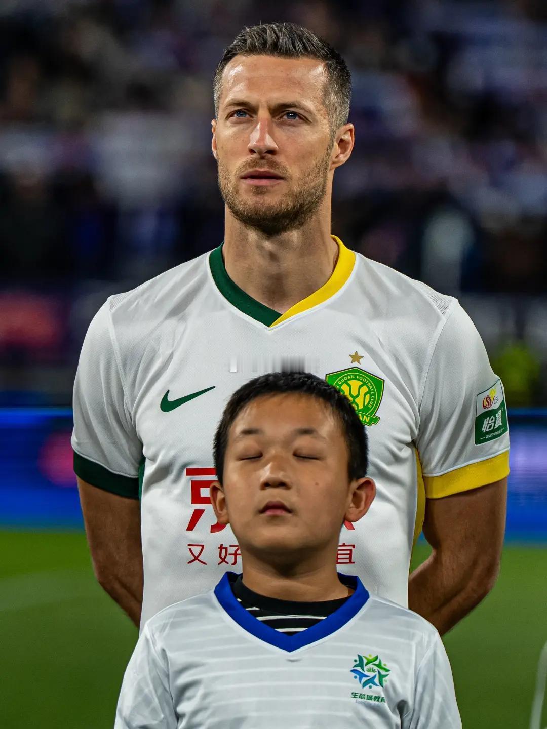 北京国安北京国安斯帕吉更新社交媒体：“2025年是有些艰难的一年，但我认为这些