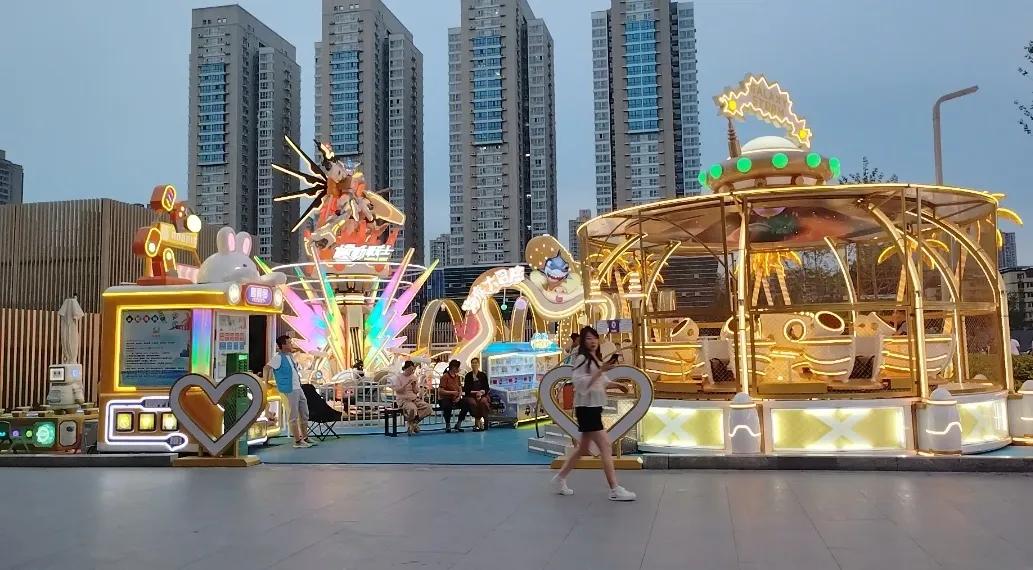 央行宣布降房贷，个人住房公积金贷款利率下调0.25%：≤5年：首套2.1%，二