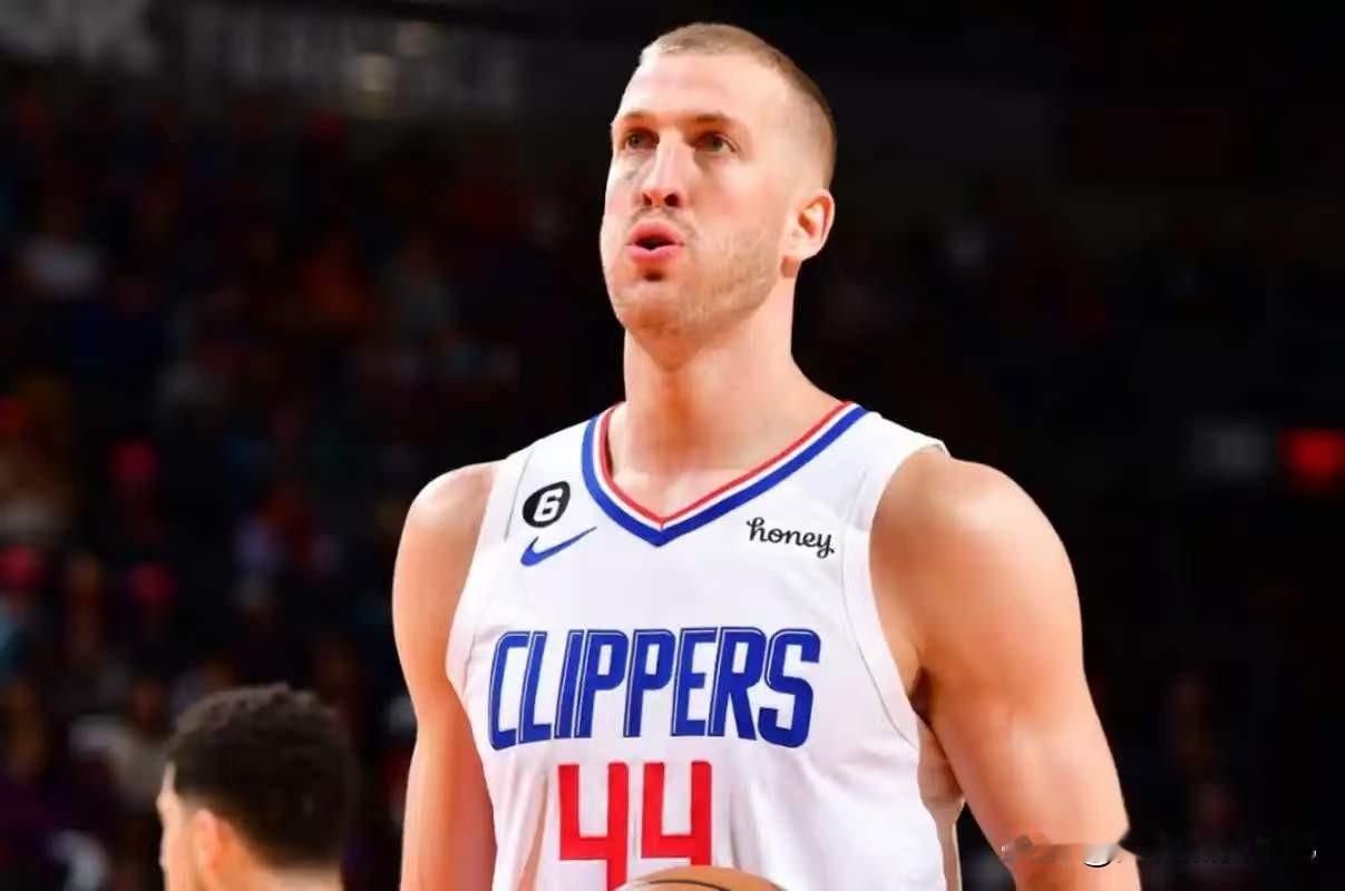 广东报价2米10的普拉姆利！准备换掉萨林杰！尽管杜峰在接受采访时说暂时没有更换