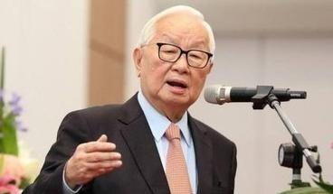 台积电负责人张忠谋曾经嘲讽：大陆虽坐拥100万亿，可连一块高端芯片都造不出来