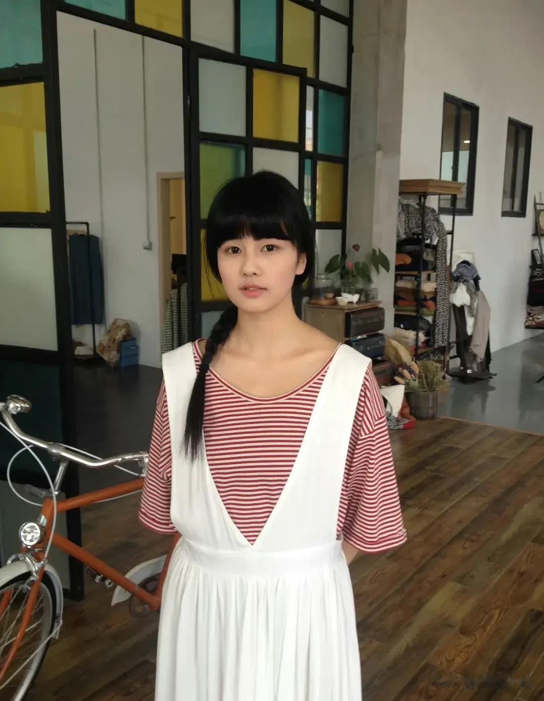 女明星白鹿旧照，这状态怎么样？