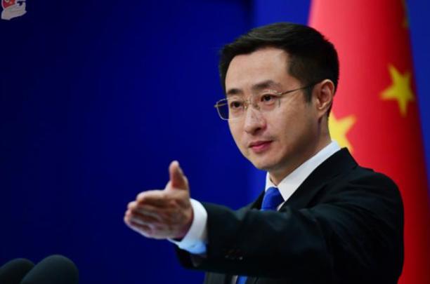 中方决定不同捷克总统进行任何交往！8月12日，中国外交部突然放了个“大招”：