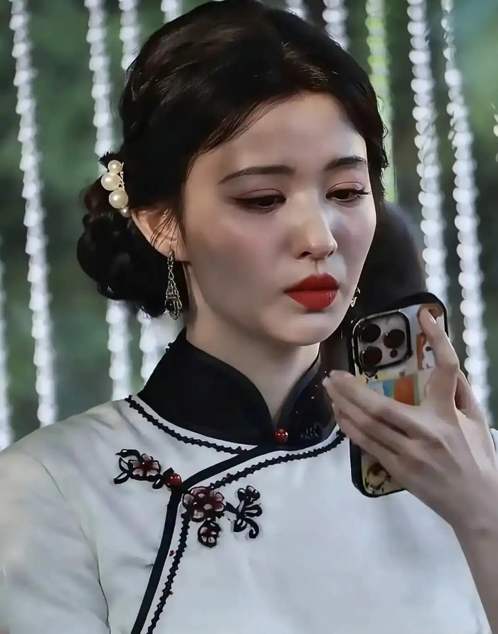 王楚然好奇怪，有时候出来能美人家一大跳，有时候又挺显老的​​​