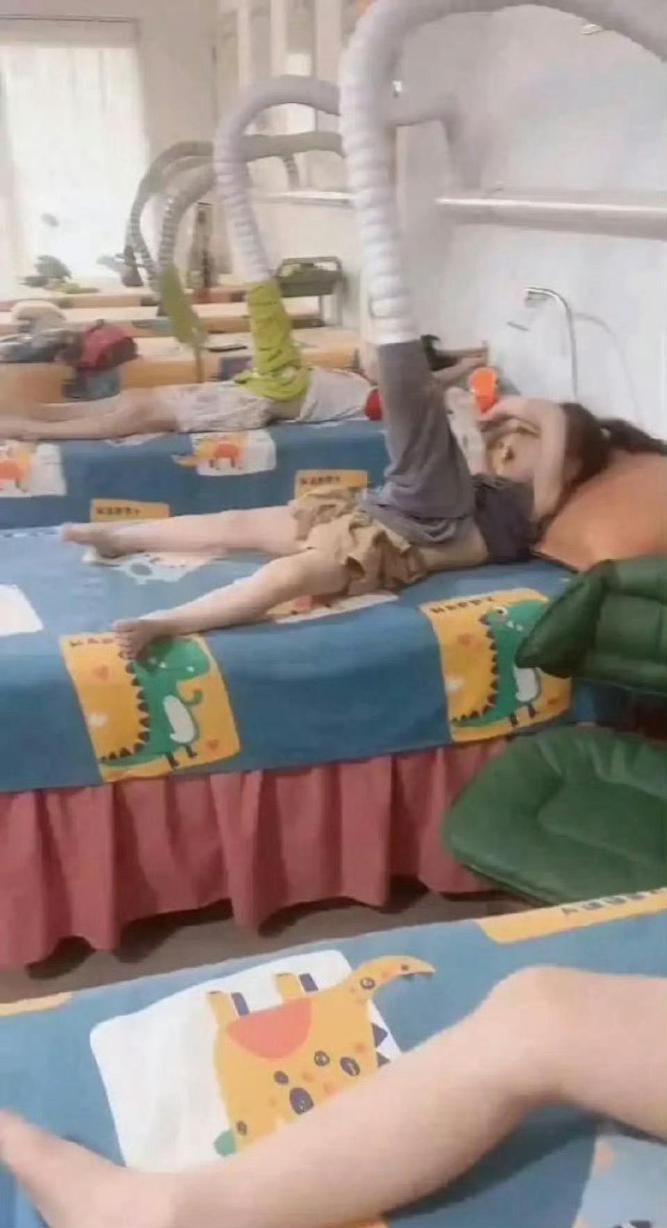 现在的小孩子都是在干啥呢？