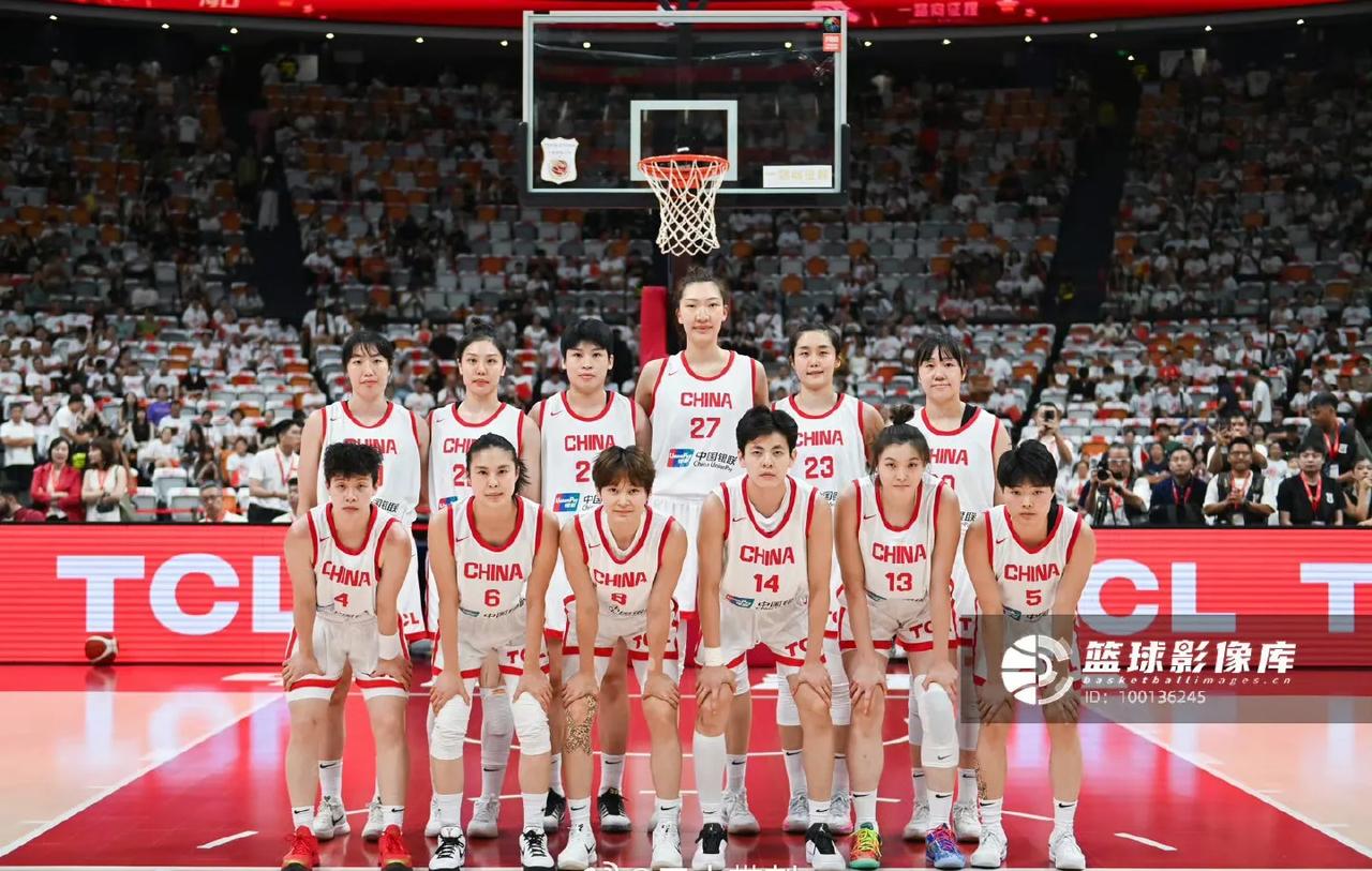中国女篮与澳大利亚的热身赛开打，有几个注意点：1、根本就没见到李梦的影子，网