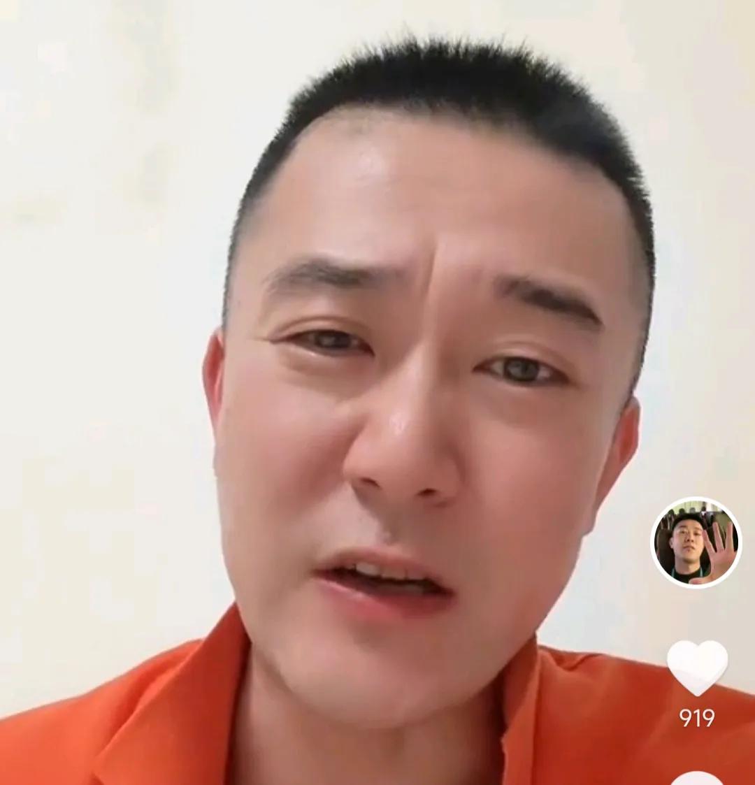媒体人左海涛质疑了山东泰山俱乐部管理层没有担当精神。在山东泰山1-2输给河南队