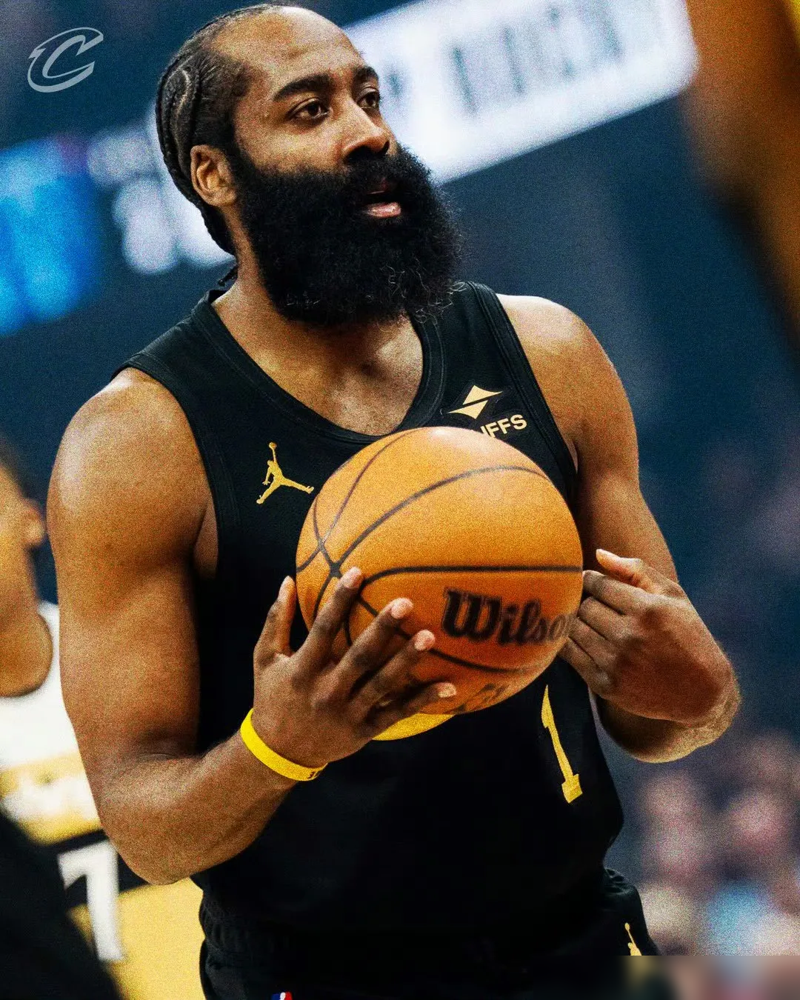 ESPN把雷霆和马刺的胜场直接算到60了，全联盟就这俩独一档。雷霆BPI干到8.5，夺冠概率28%，