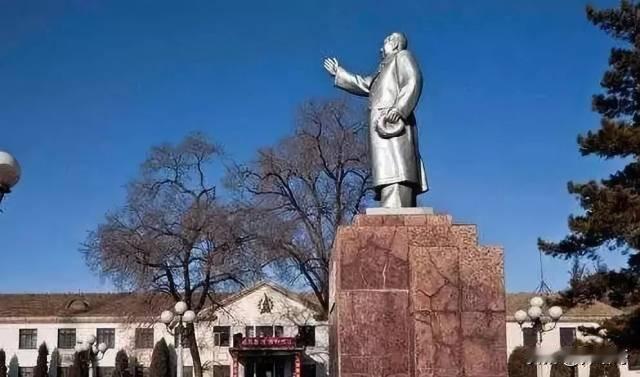 国内总有人拿东北说事，说东北人口外流，说东北gdp发展远不如南方，拖累国家整体发