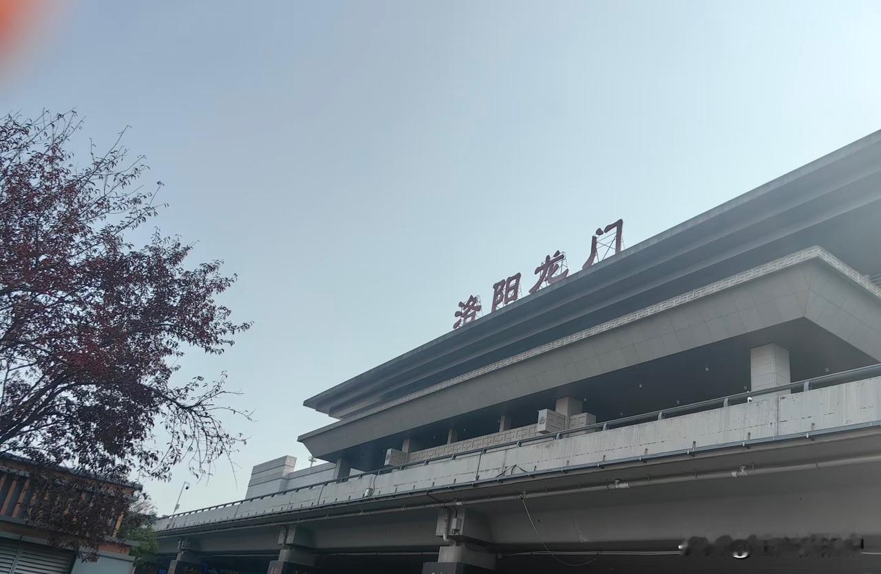 打卡洛阳博物馆，糟心！1.动线设计混乱，指引全靠“补救”不少游客都吐槽过