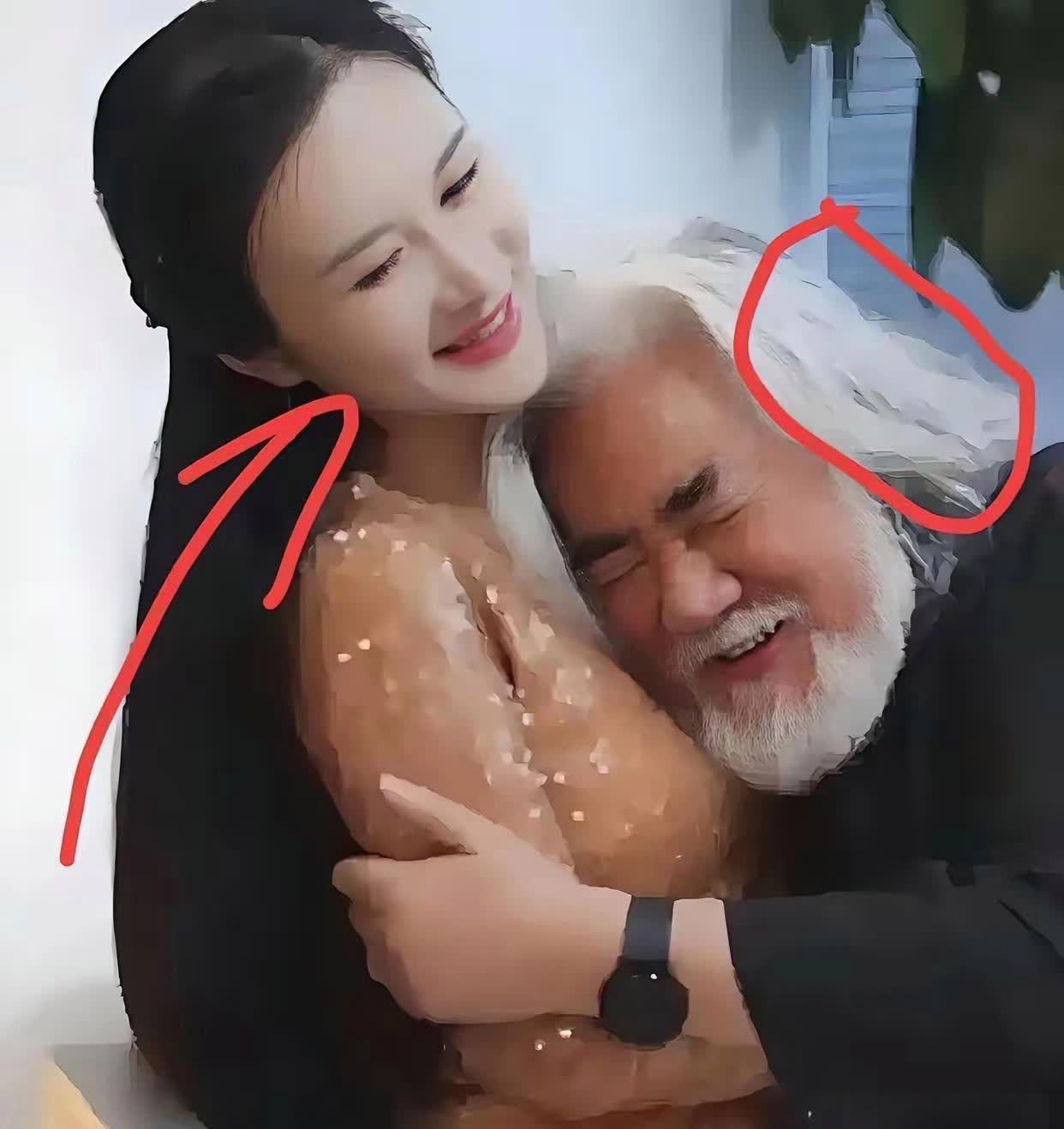 看了张纪中和他老婆的照片后，就会发现，身体语言确实是骗不了人的呀。虽说张