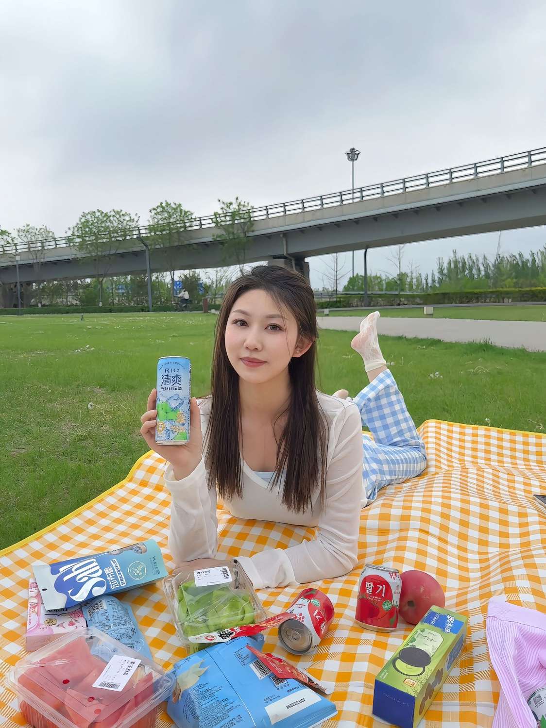 可以看看你的表妹嘛？！！