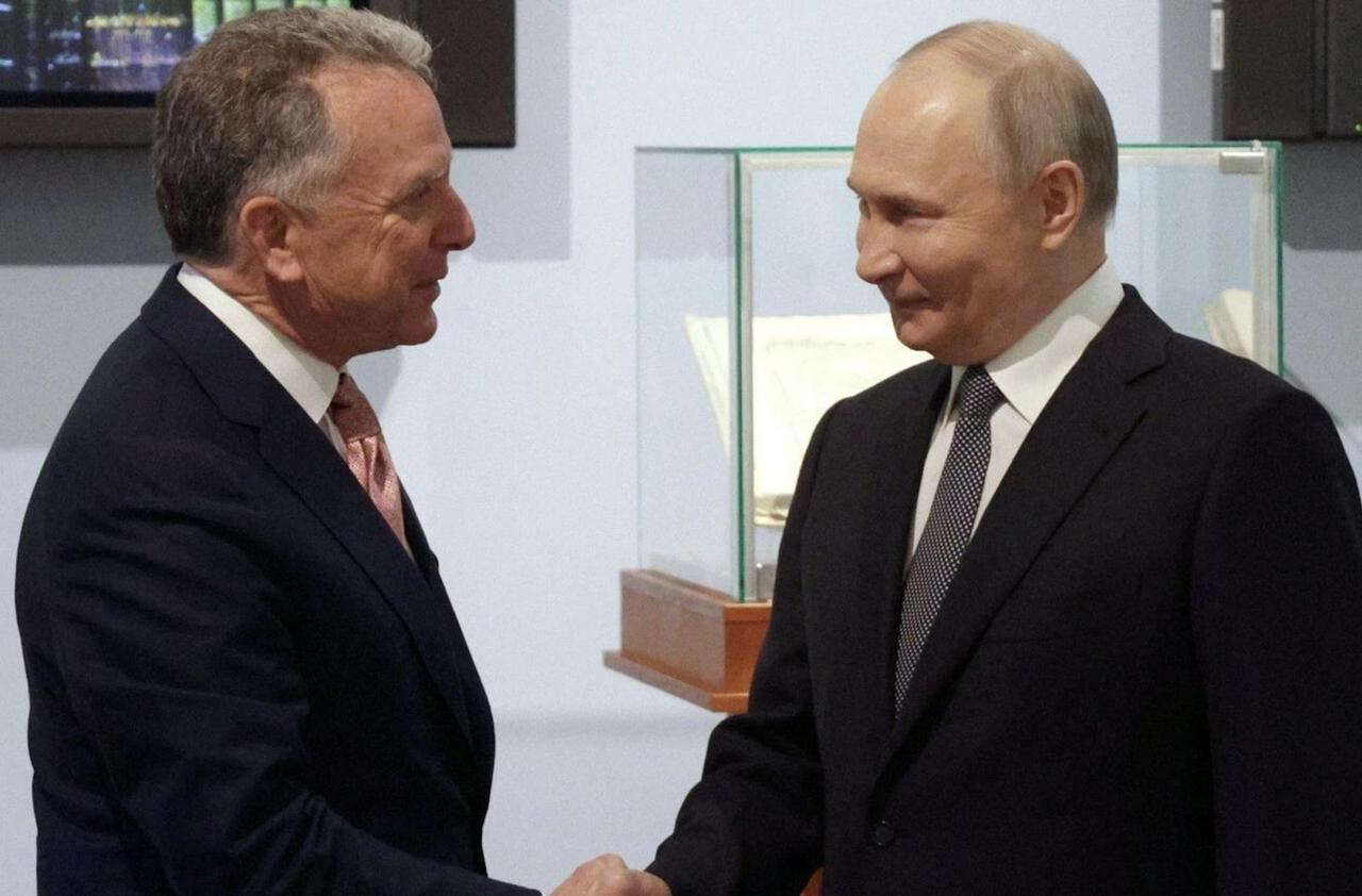 在维特科夫与俄罗斯人的谈话被泄露后，美国对他进行了严厉批评。美国国会议员和政客