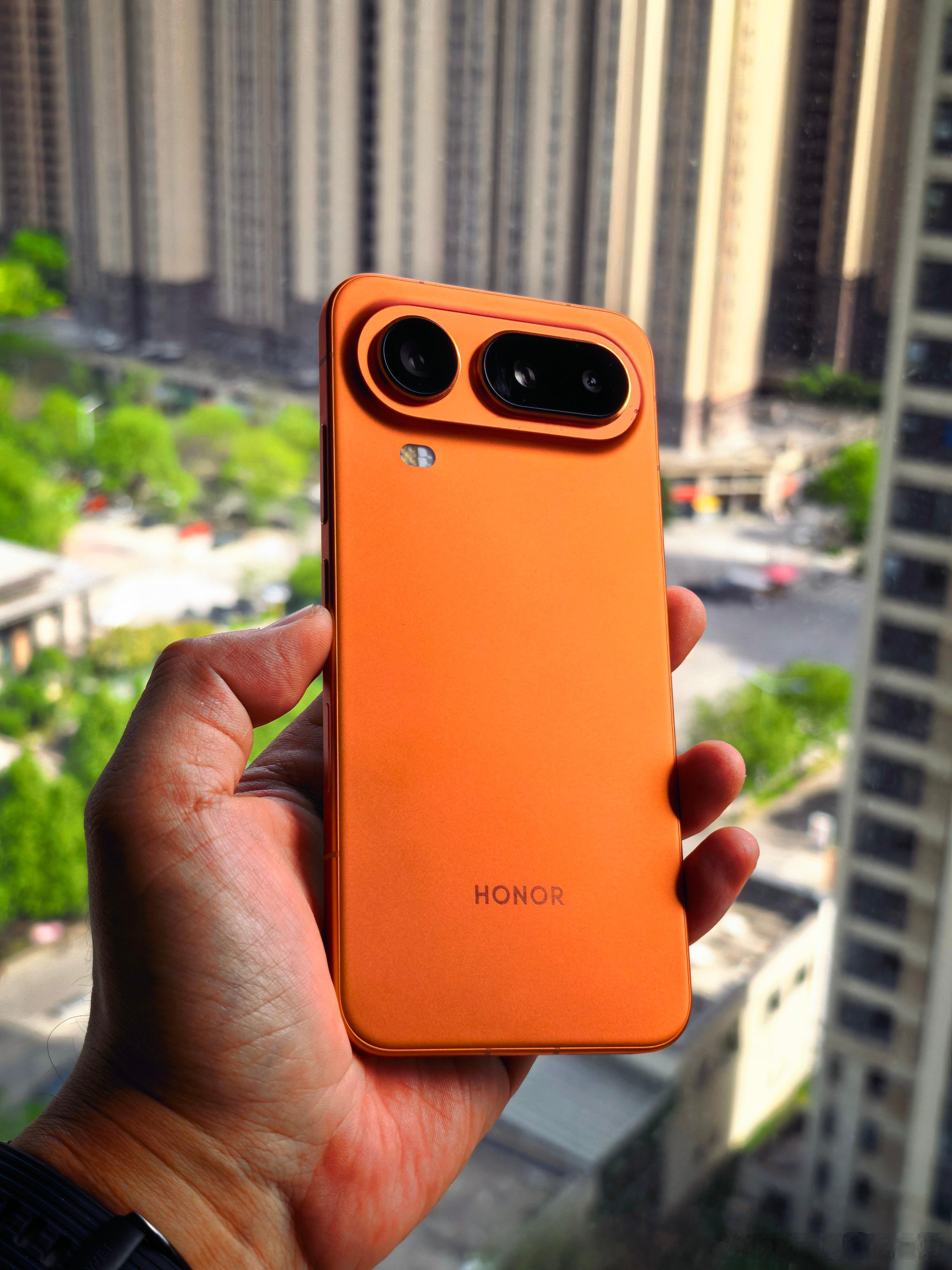 荣耀Magic8ProAir这部手机除了轻薄和手感好之外，可以说一无是处。