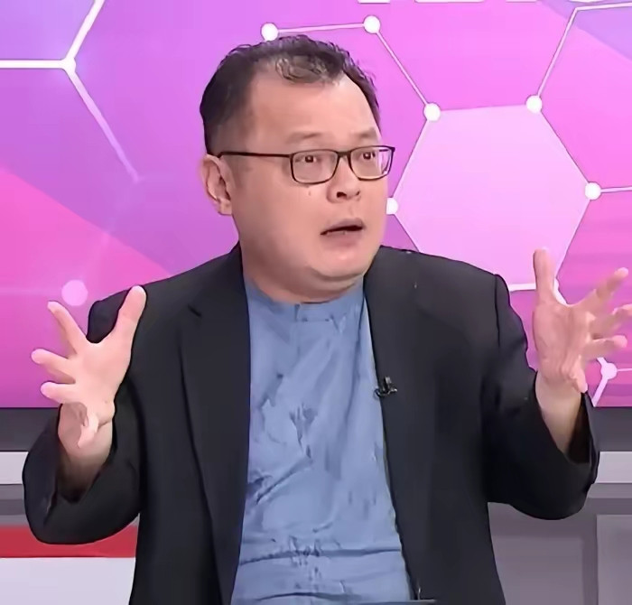 一窝子奇葩。最近，沈伯洋的民调直追蒋万安，岛内媒体人陈挥文抛出惊人言论，他认为一旦蒋万安在台北败选，