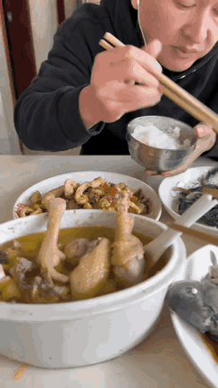 这样的好友，结婚时必须做主位。