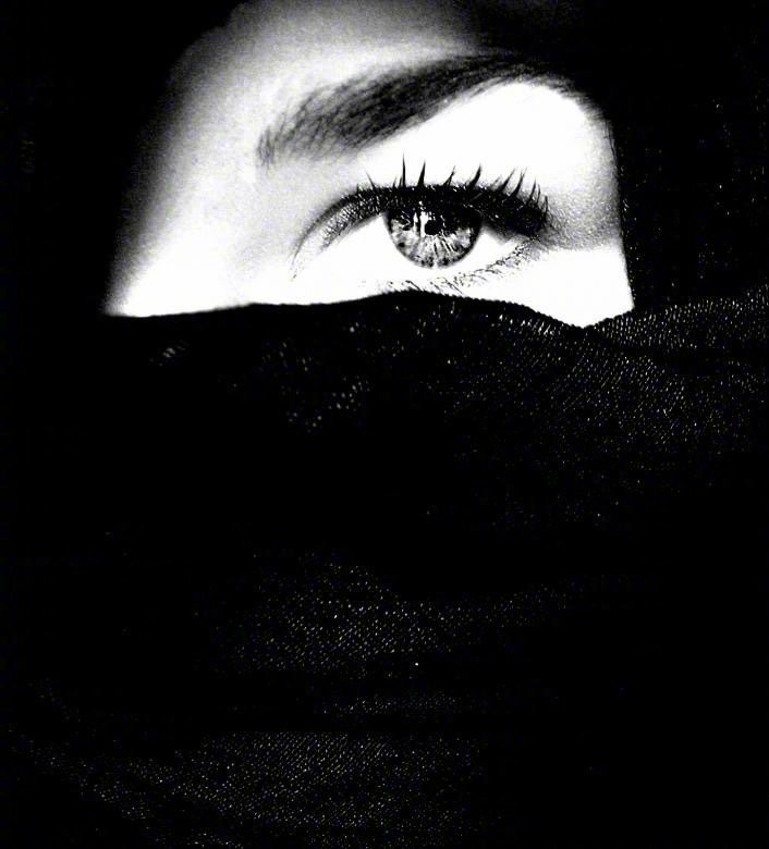 但凡已经发生的事情，就应该是这样子的。人要拓展自己的认知，最重要的事就是去理解事