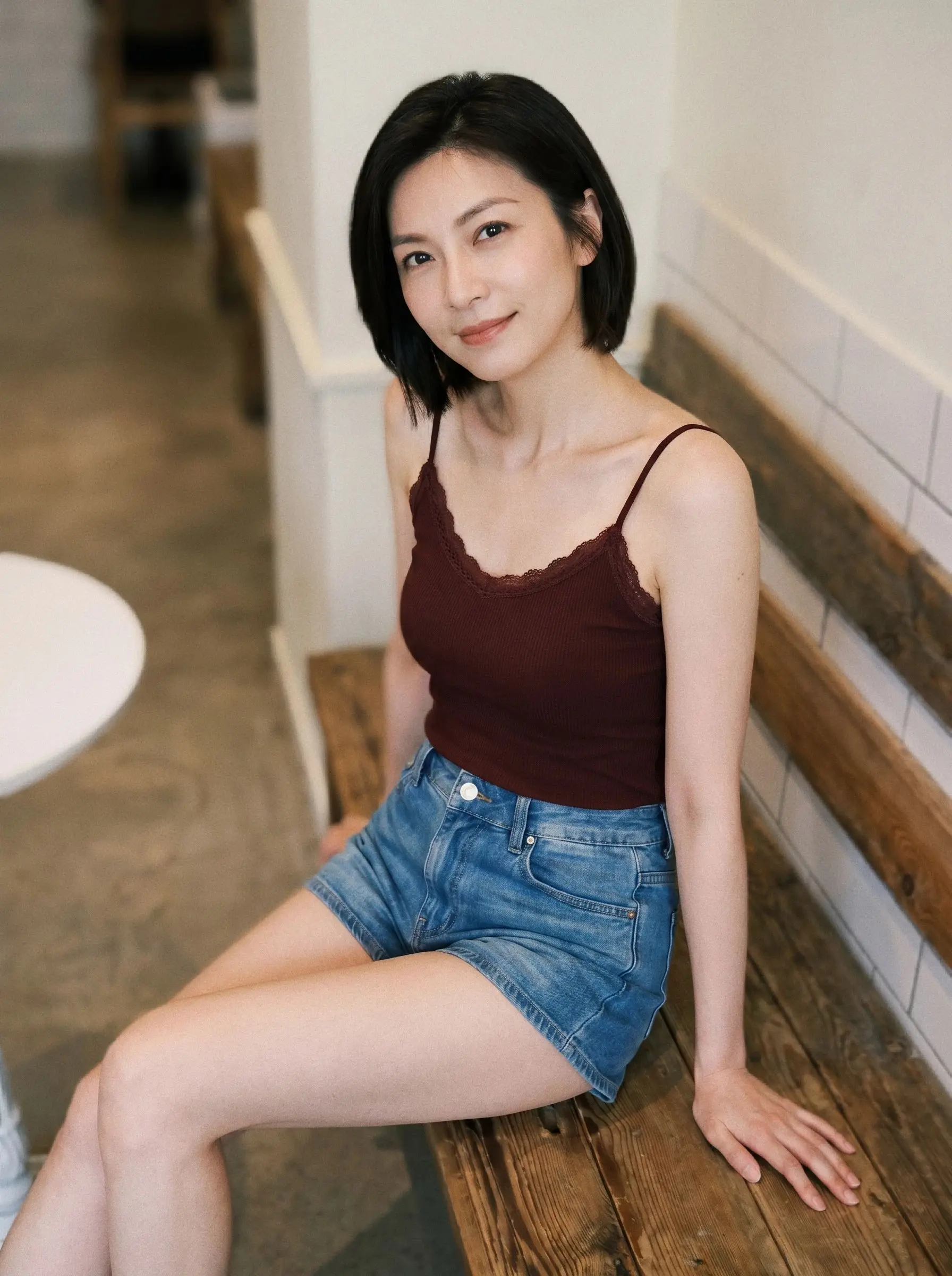 中年女人的下午 小酌一杯🍺。褪去一上午的忙碌琐碎， 洗碗、收拾、对接...