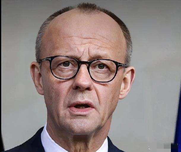 特朗普要敲诈德国，放风要从德国撤军！2026年5月初1.美方先官宣:未来6-1