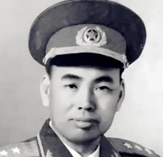 1985年,许世友将军逝世，王震火速抵达南京，并在会议上警告老将们：许世友可是有