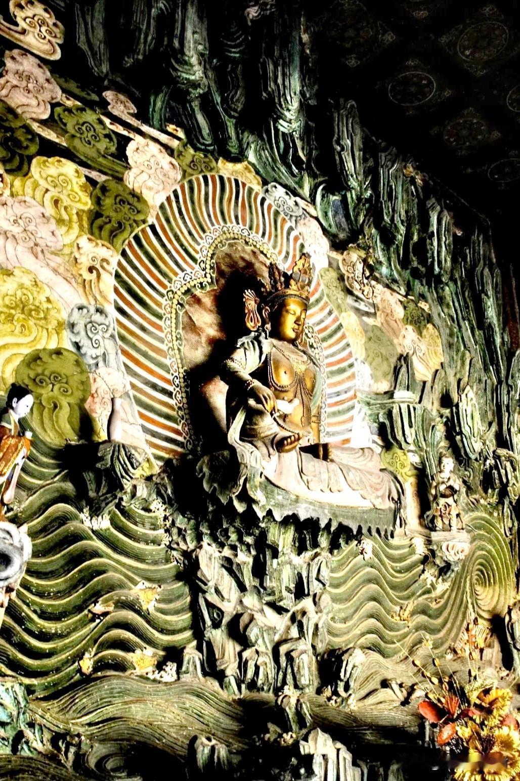 打卡大觉寺别只看银杏！殿后藏着北京顶级明代悬塑绝大多数人奔赴大觉寺，只为秋日那