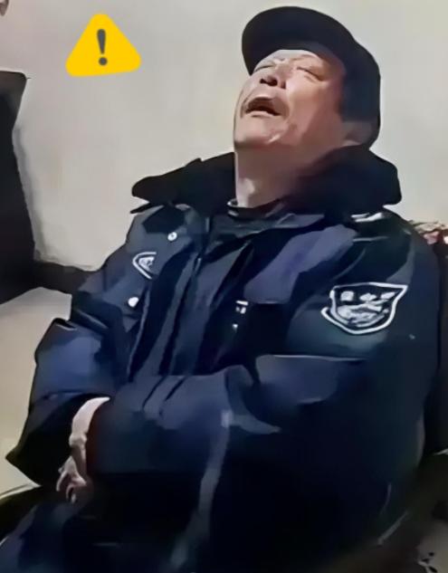 “毫无人性！连正常生理需求都不放过！”2022年，广东清远，60岁大爷做保安三年