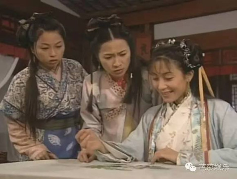 《再生缘》里,她虽然饰演的只是叶璇身边的小丫鬟,可就是这个小丫鬟在图片