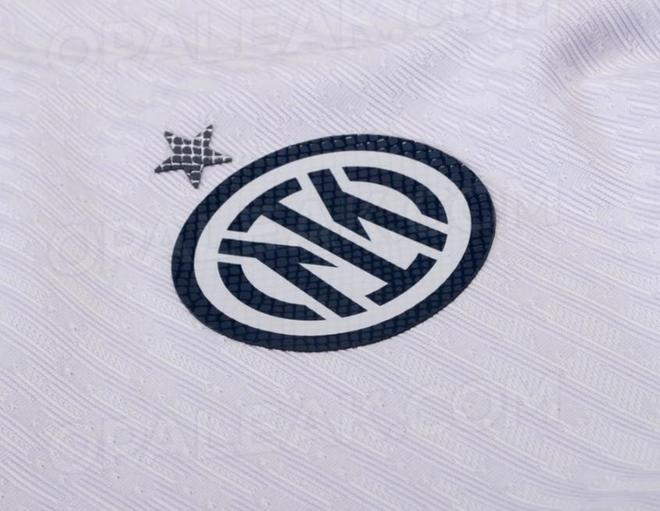 齐沃虐菜有一手！2比0，兵不血刃，国际米兰拿下比萨，仍然是米兰潜在最强的敌人。