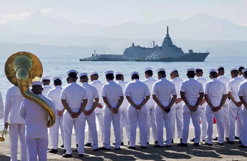 菲律宾军舰现在敢对中方喊话了，自打美军在菲部署“堤丰”中程导弹系统以后，菲军便有