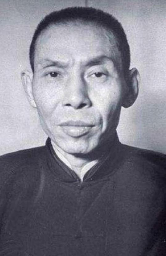 杜月笙在重庆遭人绑架，绑匪开口要40万，杜月笙却说：“给你90万，剩下的兄弟们喝