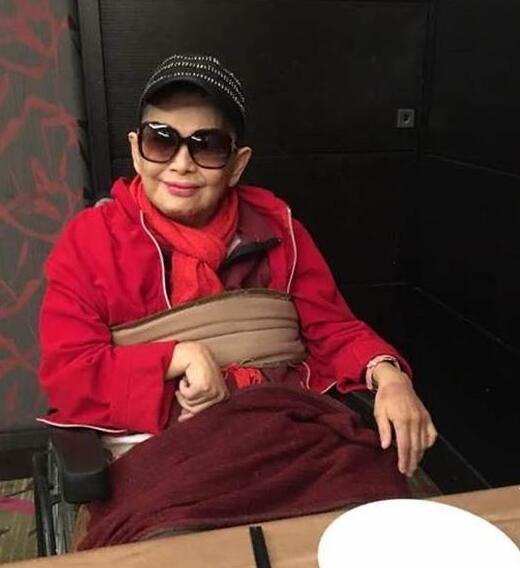 一位医学博士说：“人开始衰老，可怕的不是掉牙，白头，便秘，失眠。而是各种无名的疼
