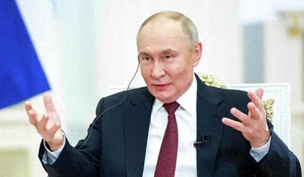 4月1日，全球政坛上演了一场极具讽刺意味的“愚人节”大戏。一边是克里姆林宫传来的