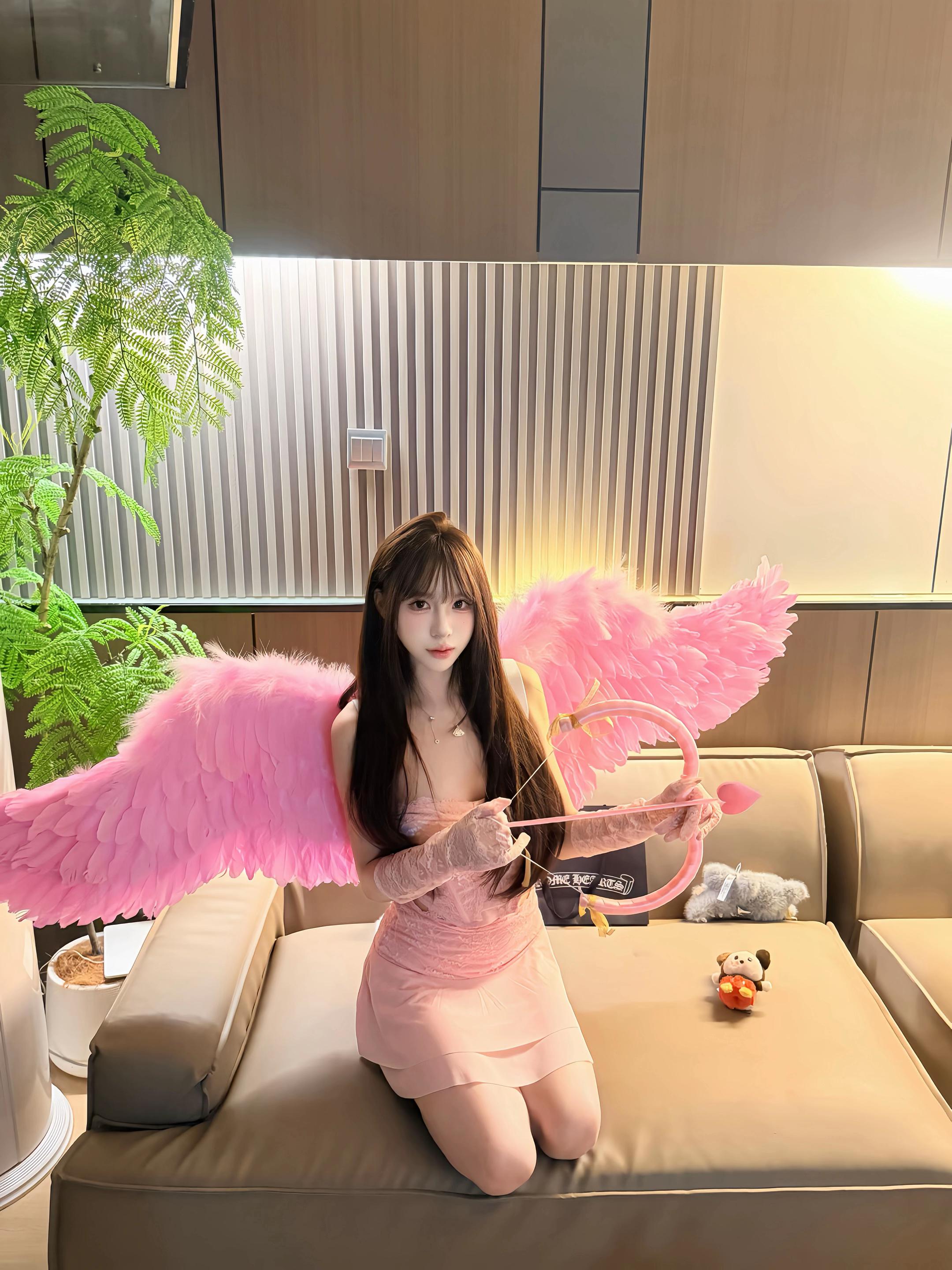 再也不卖萌了  因为根本没有人买(՞⸝⸝o̴̶̷̥᷅  ̫ o̴̶̷᷄⸝⸝՞)