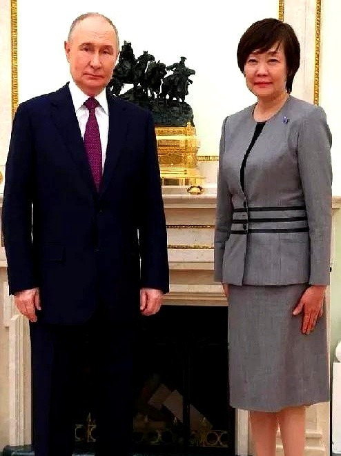 普京为啥见安倍的女人---你敢信吗？一个已经去世快三年的