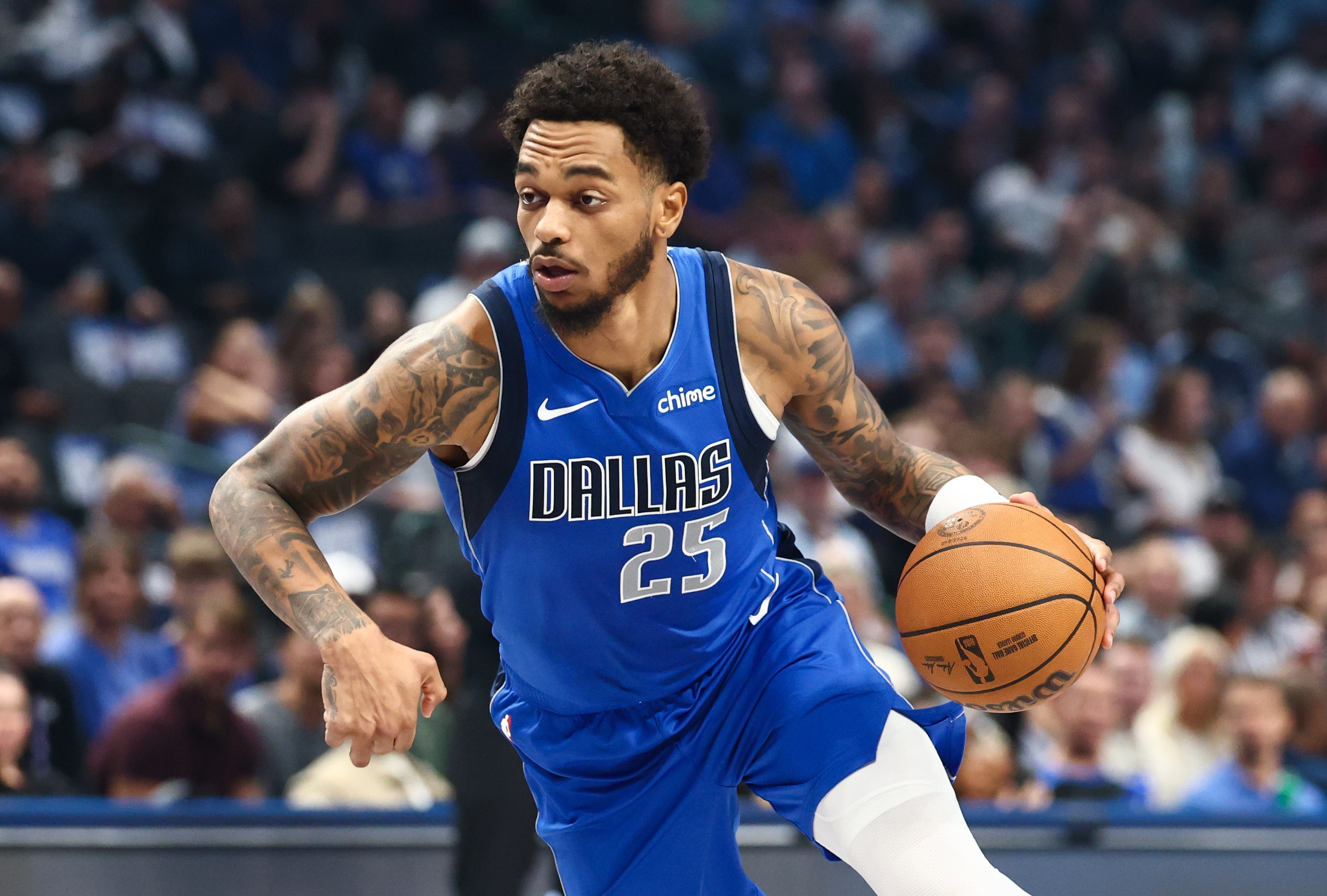 火箭残阵不敌独行侠！安东尼·戴维斯29+8打爆内线，新星弗拉格全能爆发