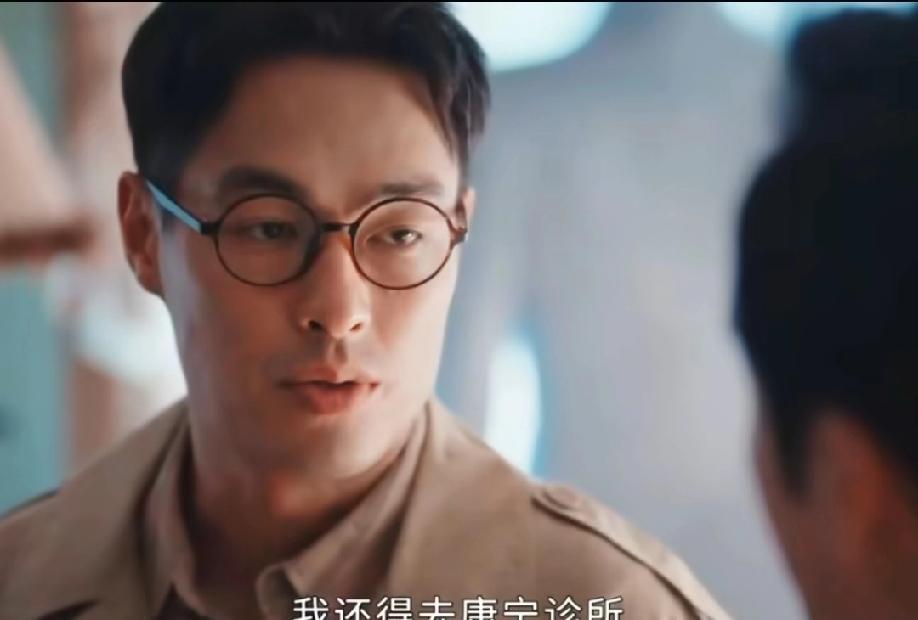 夏初去世的真相终于揭开了。原来夏初的死并不是闻知秋造成的。当时蒋介石正在抓共产