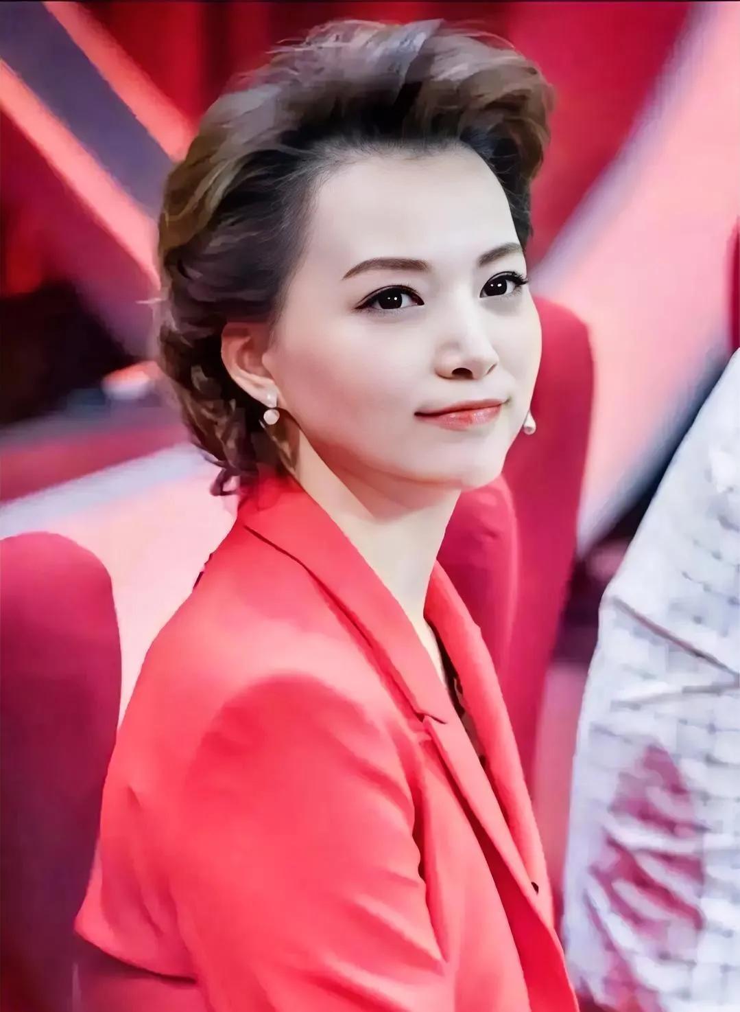 婚姻是一座围城城外的人想进去城里的人想出来婚姻哪是找神仙眷侣分明是组