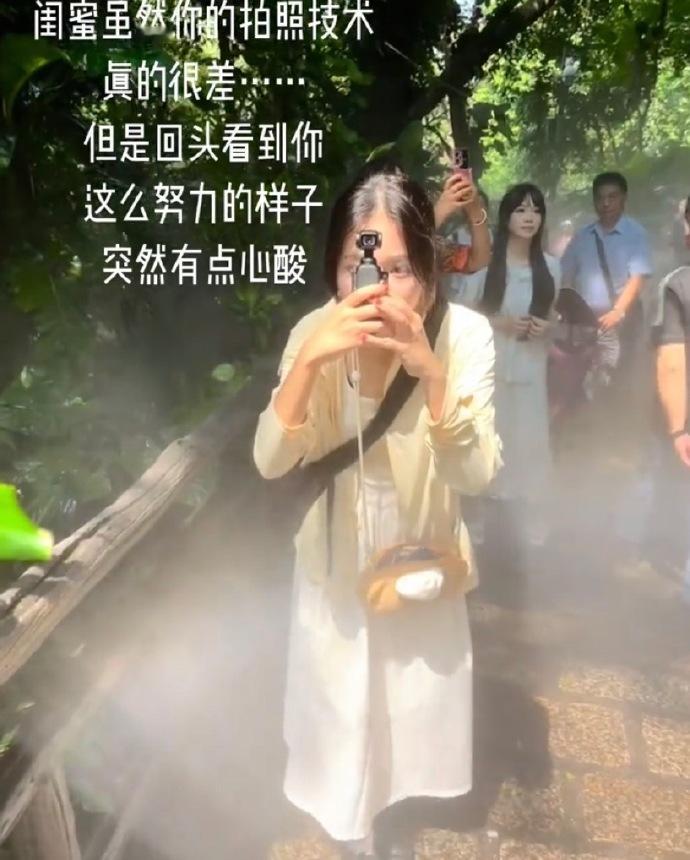 哈哈，朋友的丑照集锦，笑点满满！