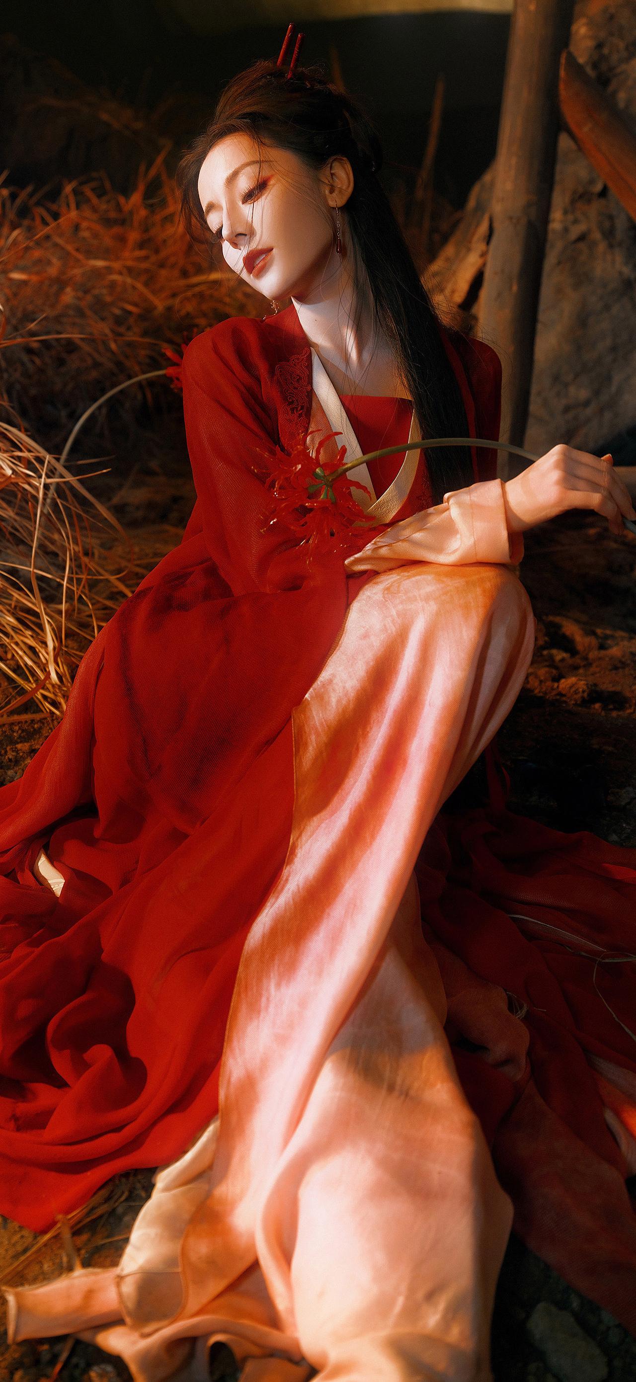 美女壁纸-第5943期-迪丽热巴