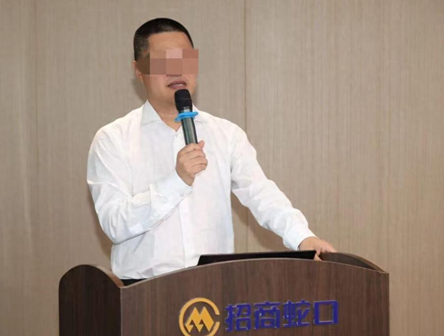 杭州酒局事件，100万砸不垮一个刚毕业的女孩，这事值得所有人看完。说真的，看到