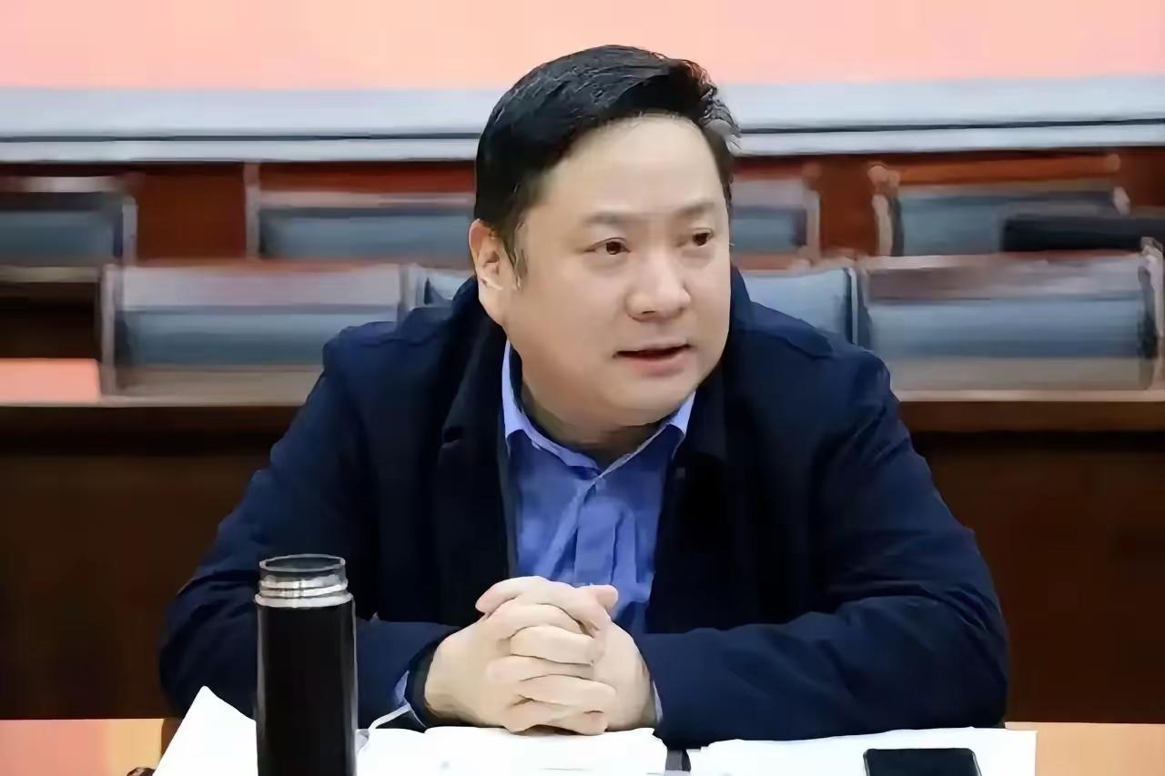 杭州酒局事件中，最为关键的是受害女生父母的不妥协，不忍让，不委屈坚定态度！大家