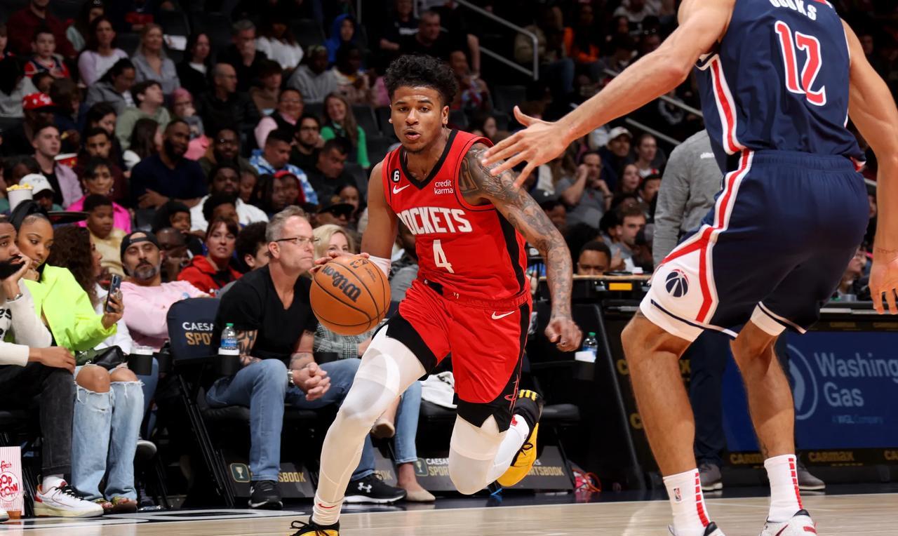 火箭队不应该交易杰伦格林！前nba球员杰弗森认为，火箭队即使交易阿门汤普森，都