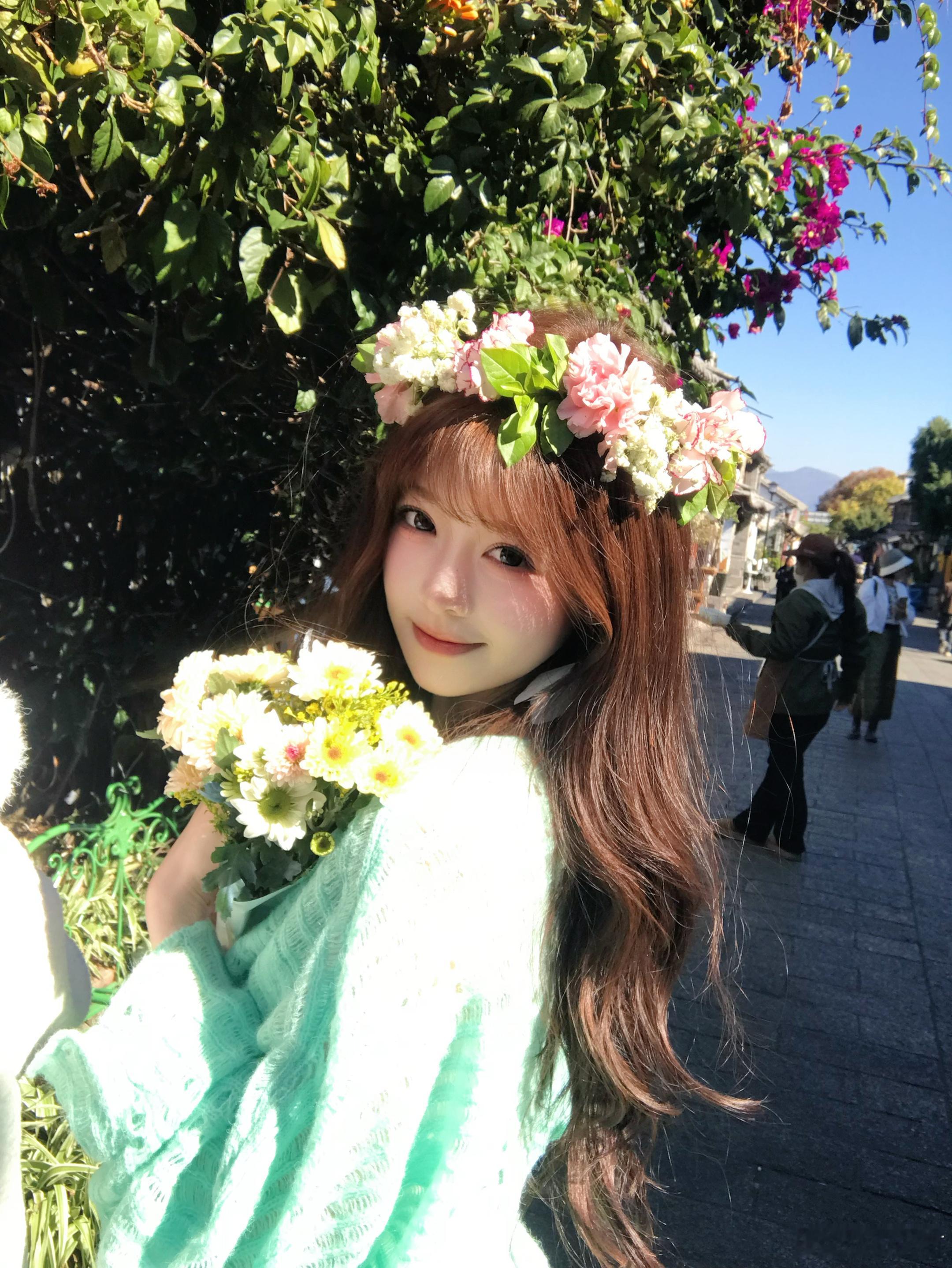 💐像花一样往春天赶～在云南的每一天都好明媚！！好喜欢云南啊！在大理古城走走拍拍