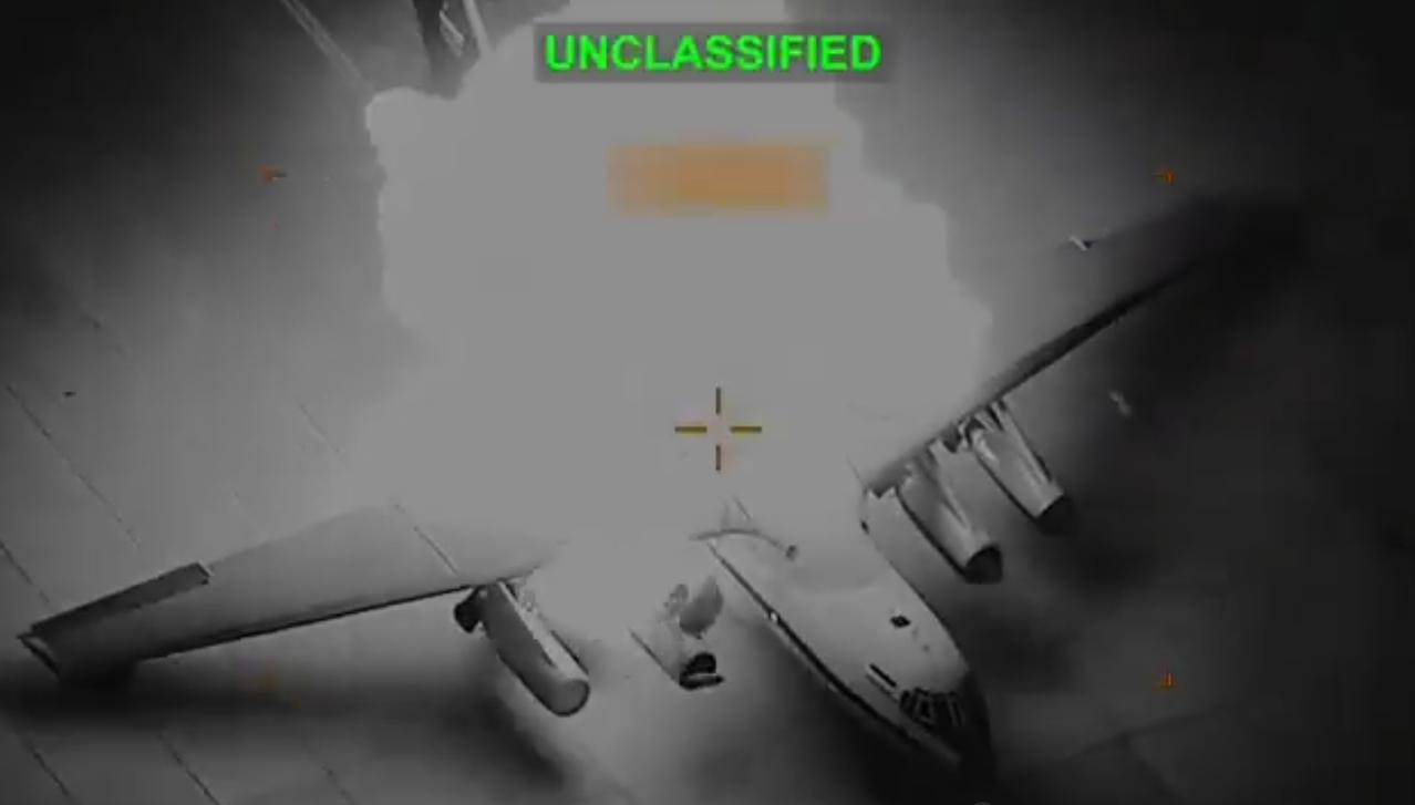 1架伊朗IL-76M运输机和1架P-3F反潜巡逻机在地面被摧毁。这两架飞机都能找